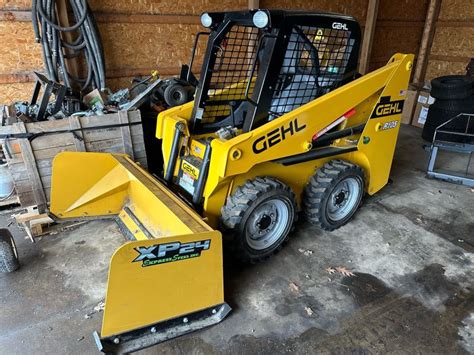 Gehl R105, compact loaders 